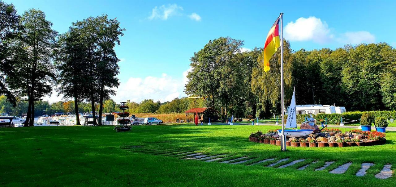 Gasthaus Zum Seestern Hotell Ravensbruck Exteriör bild